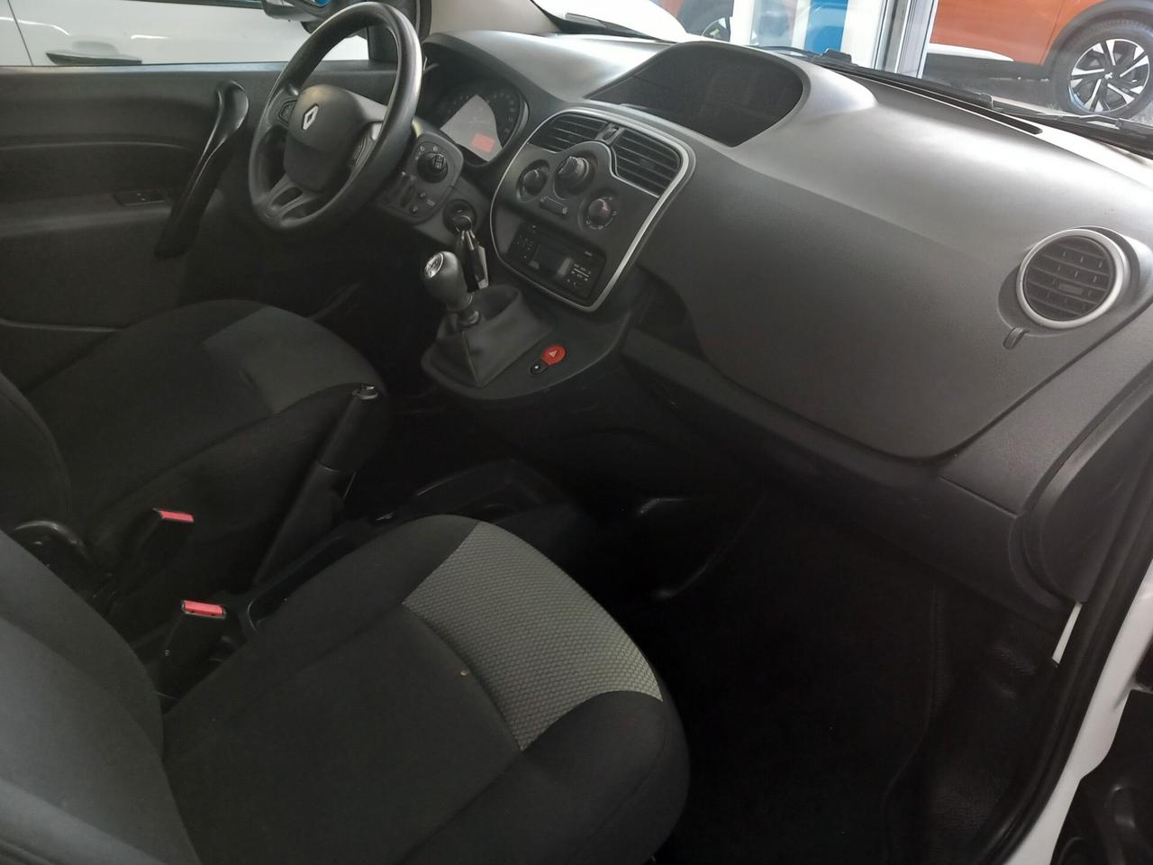 Renault Kangoo anno 2020 1.5 diesel 131 mila km