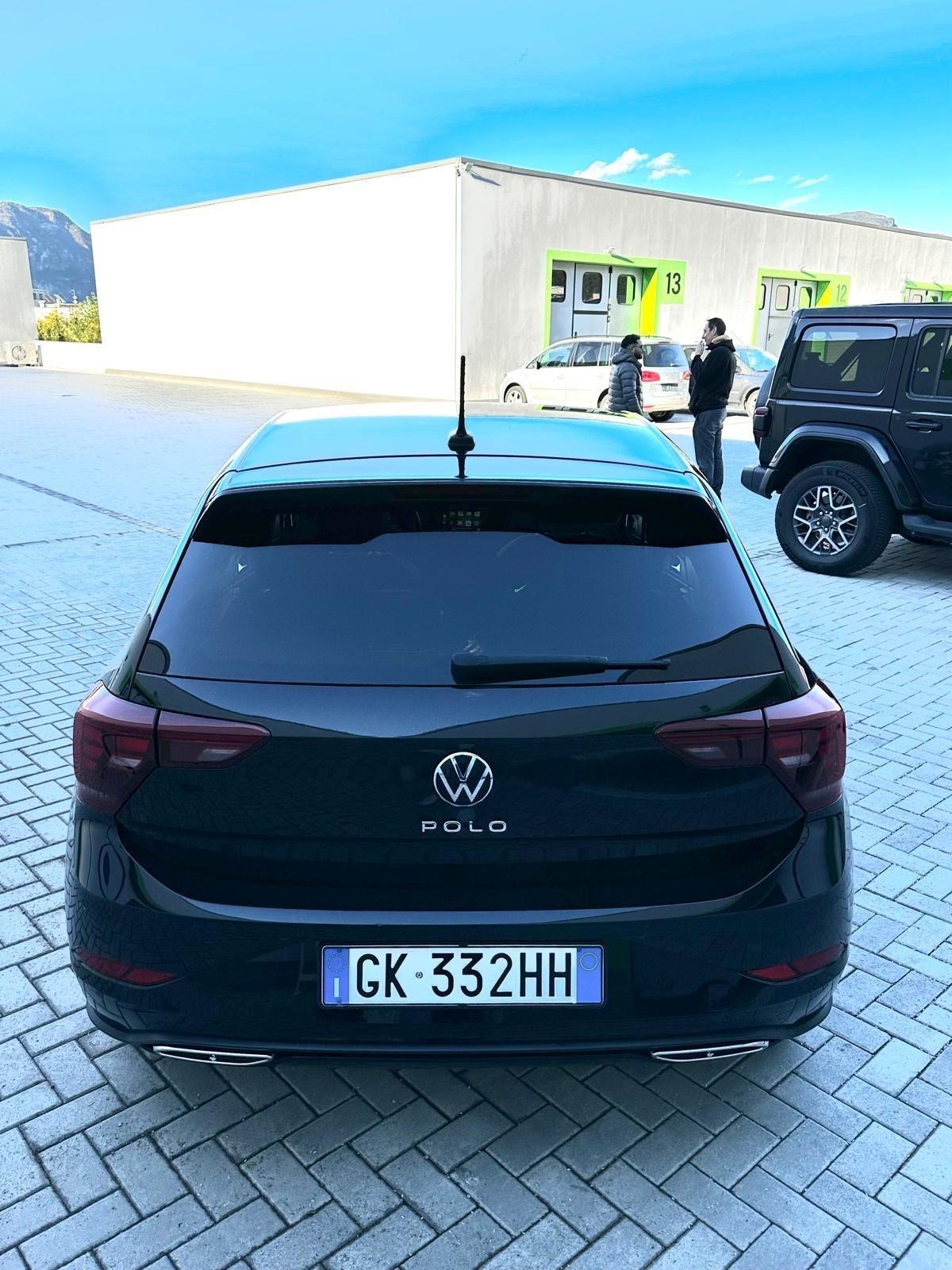Volkswagen Polo 1.0 TSI R-Line ADATTA A NEOPATENTATI