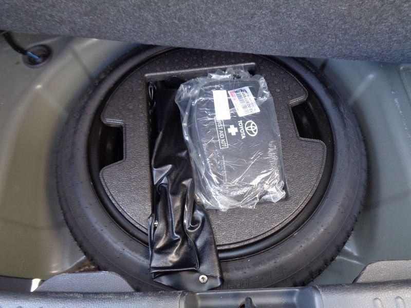 Toyota Yaris Yaris 1.5h Business