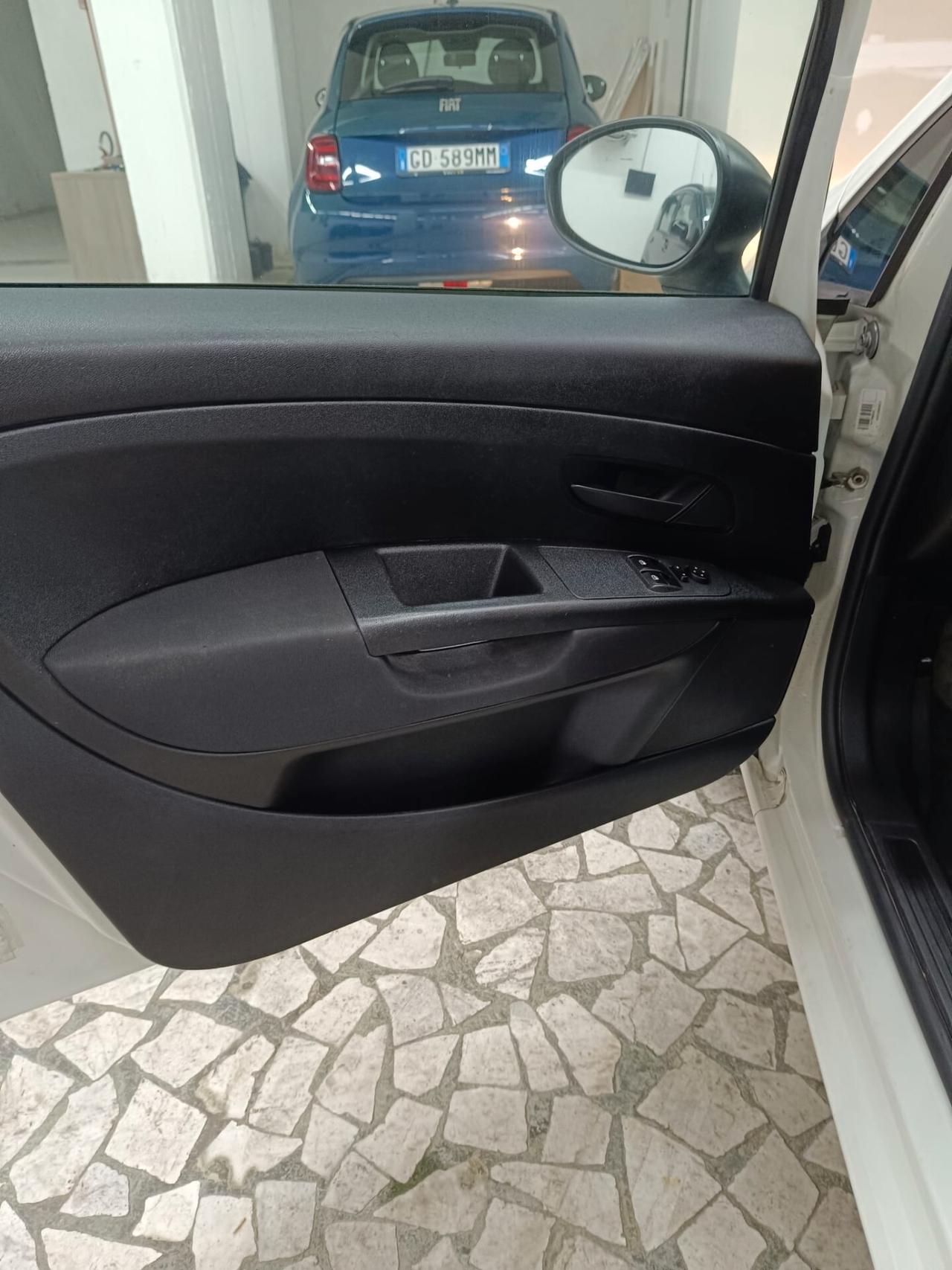 Fiat Punto 1.3 MJT II 75 CV 5 porte Lounge 2014