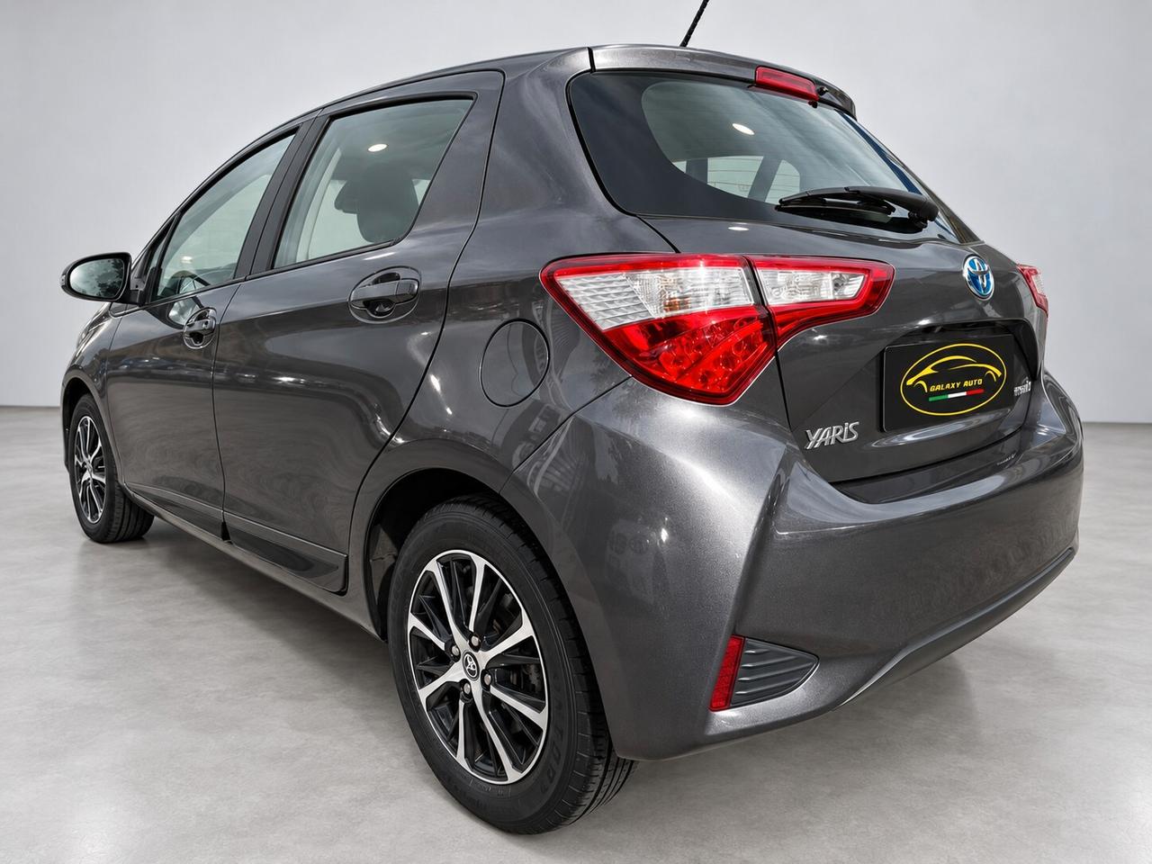 Toyota Yaris 1.5 Hybrid 5 porte Active