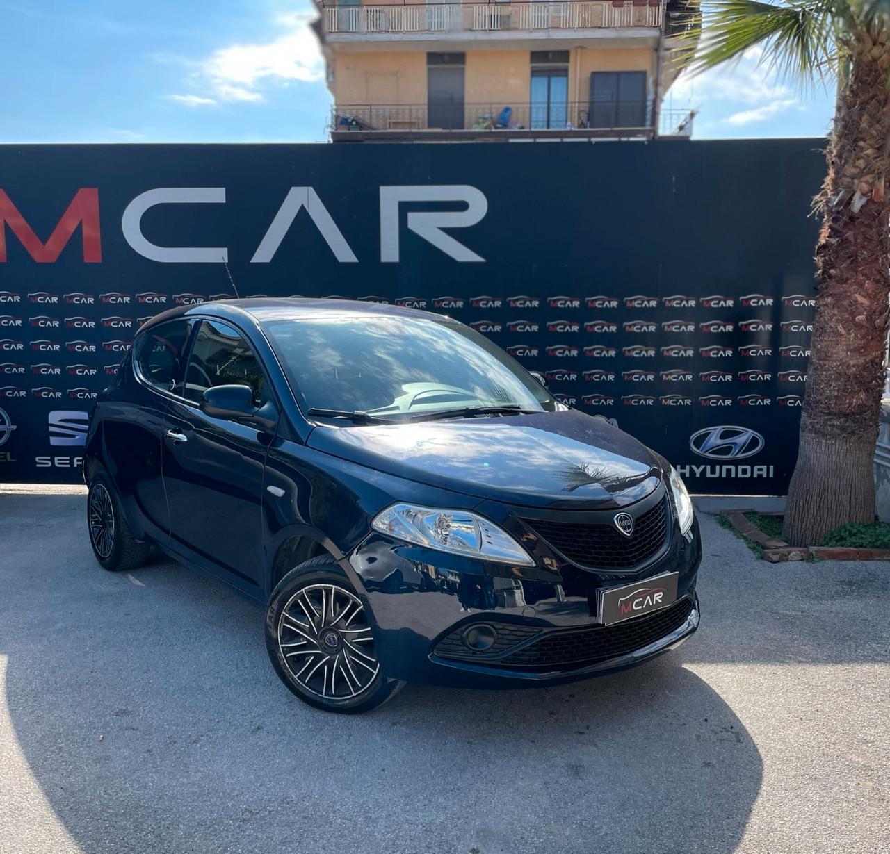 Lancia Ypsilon 1.2 69 CV 5 porte GPL Ecochic Gold