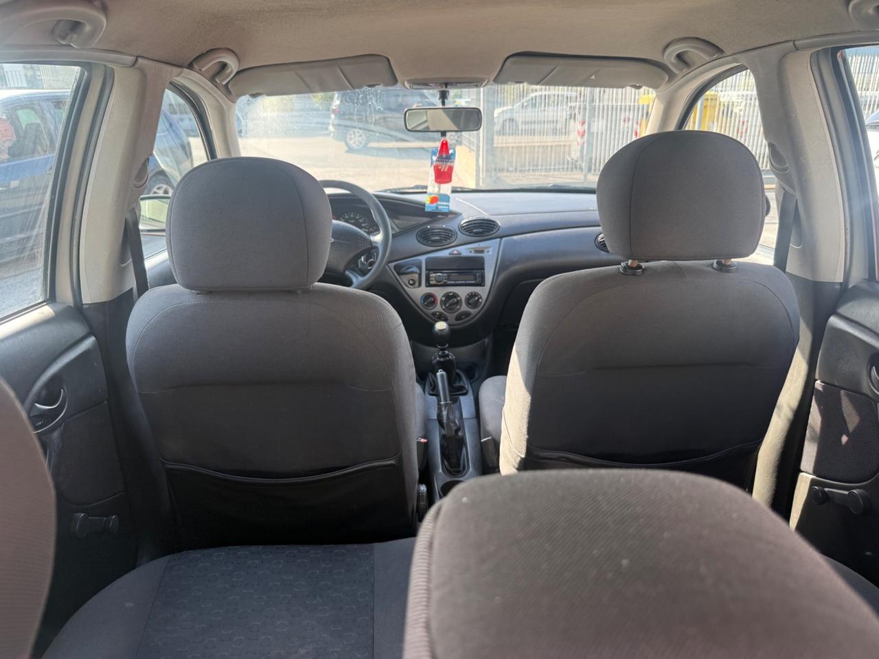 Ford Focus 1.8 TDDi cat 5p. Ghia