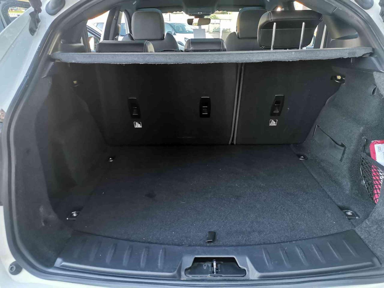 JAGUAR E-Pace (X540) E-Pace 2.0D 150 CV A...