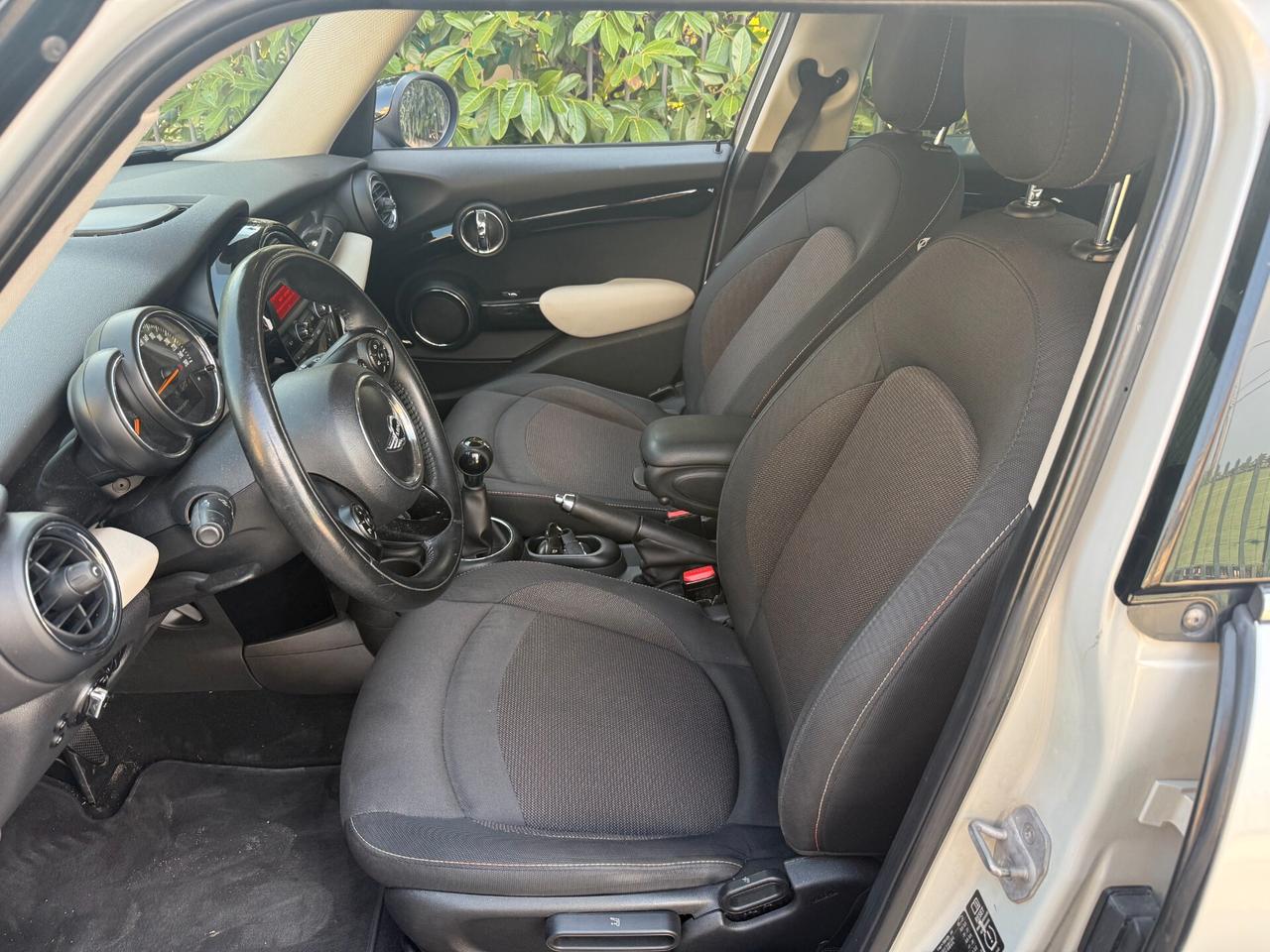 Mini 1.5 Cooper D 5 porte - 2015
