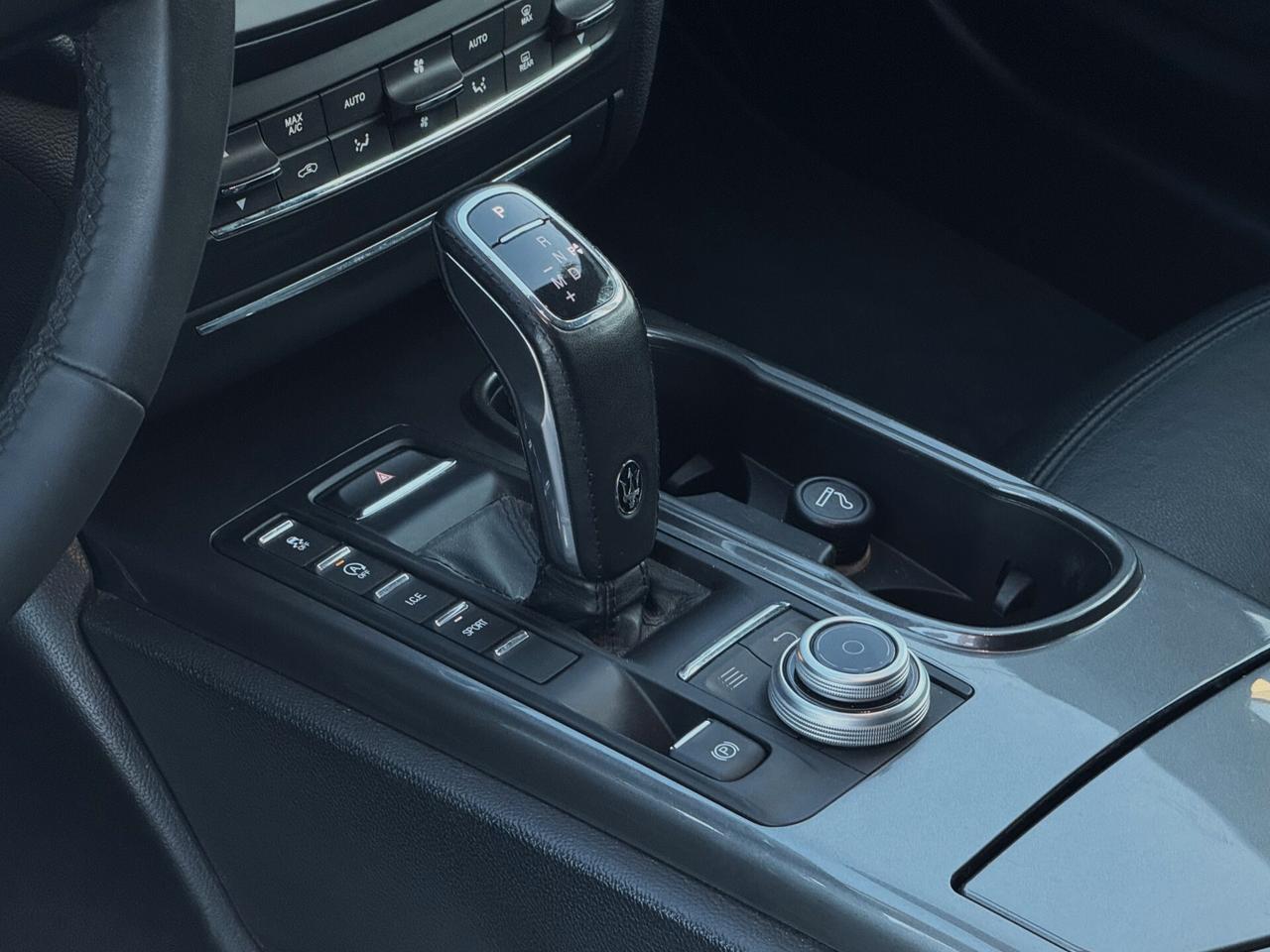 Maserati Ghibli 3.0 V6 DS Granlusso 250CV PACK BLACK