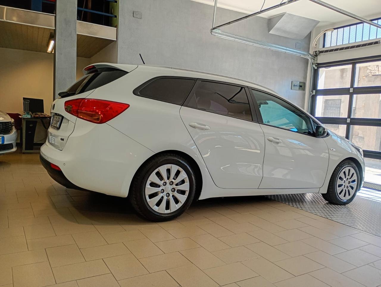 Kia Ceed cee'd 1.4 CRDi SW Active