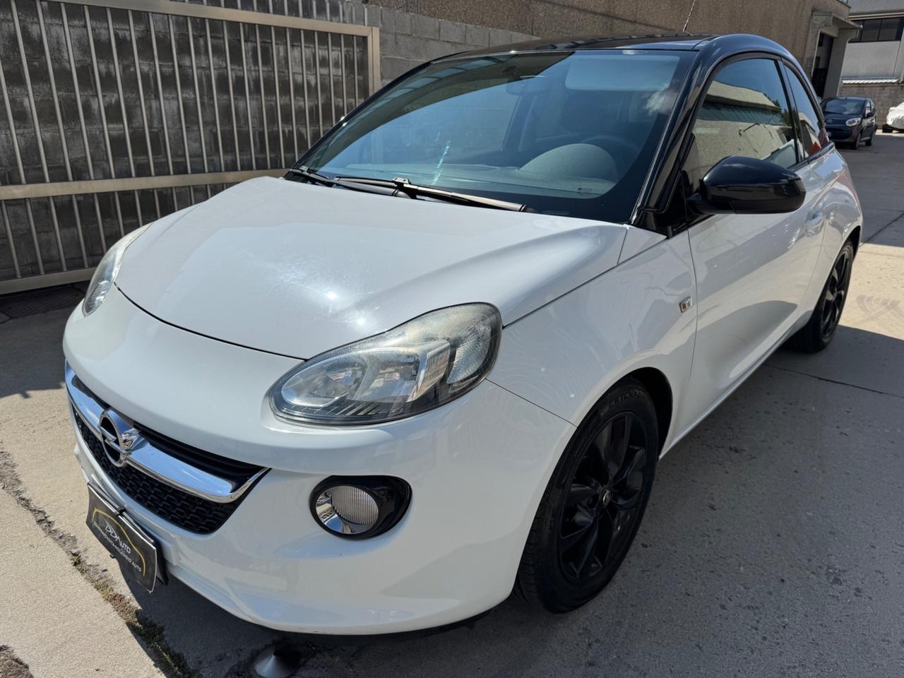 Opel Adam 1.2 70 CV Glam
