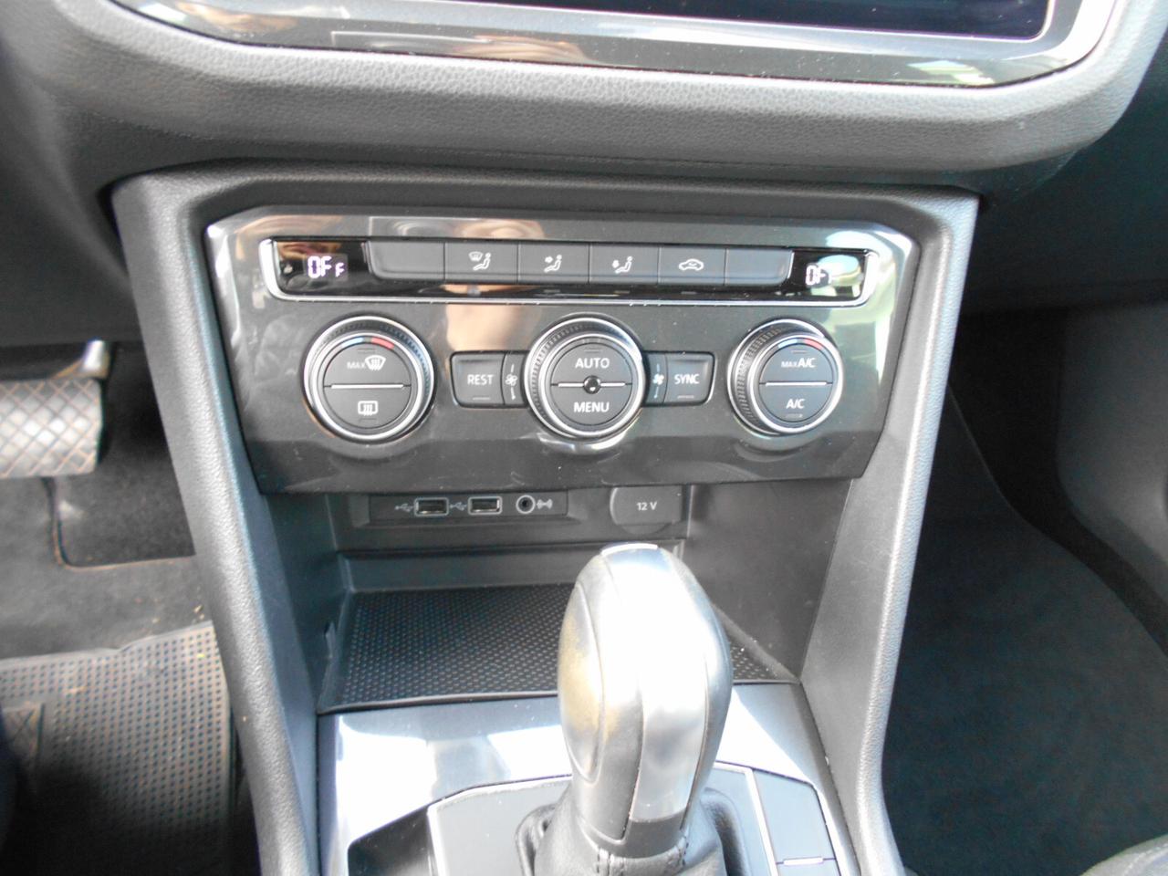 Volkswagen Tiguan 2.0 TDI SCR DSG Business BlueMotion Technology