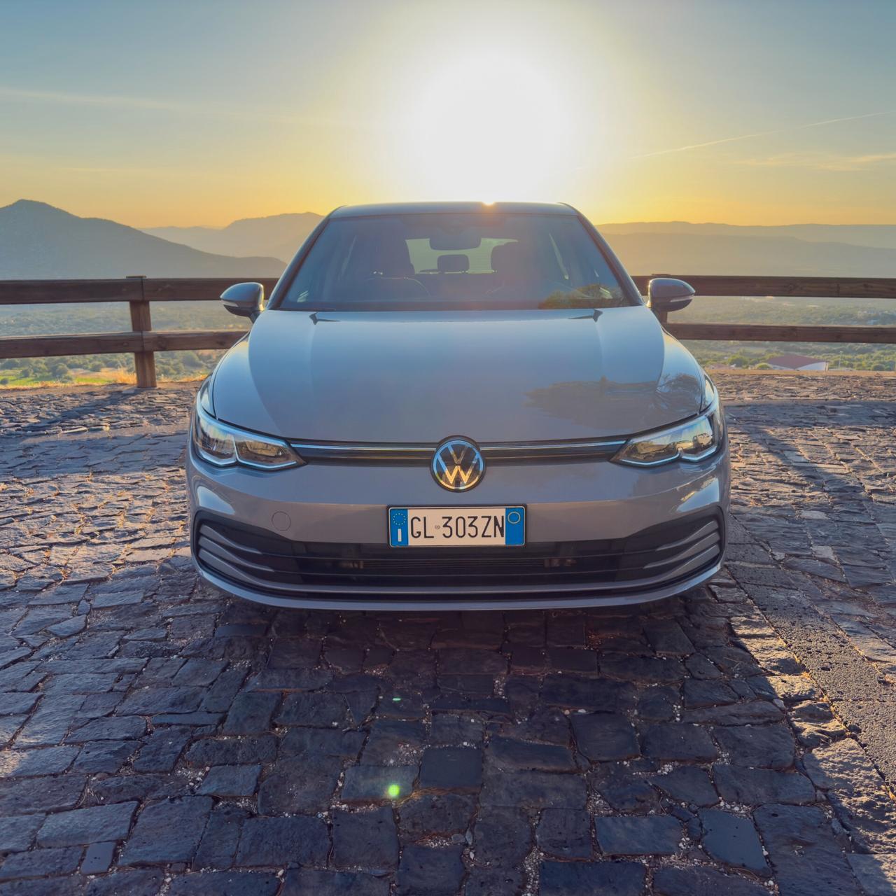 Volkswagen Golf 8 - 2.0 TDI EVO SCR Life - 2022
