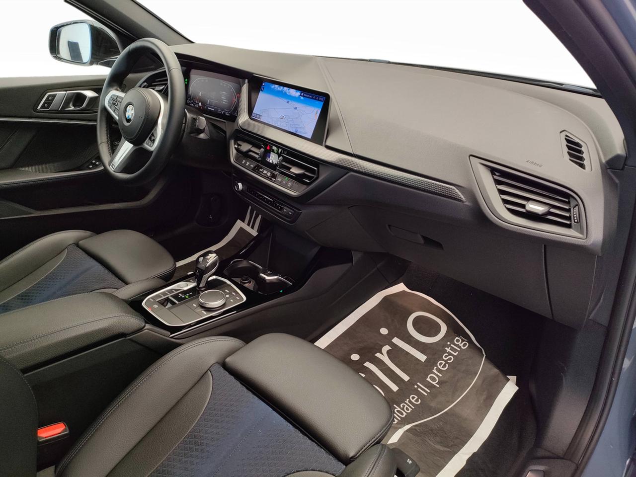 BMW Serie 1 F40 - 118d Msport auto