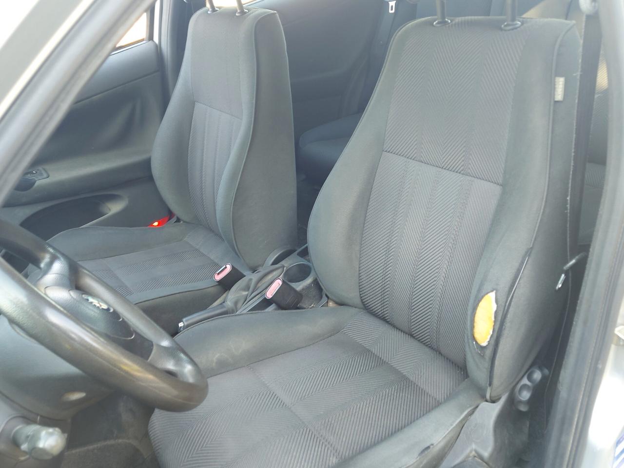 Alfa Romeo 147 1.9 JTD (115 CV) cat 5p. Distinctive