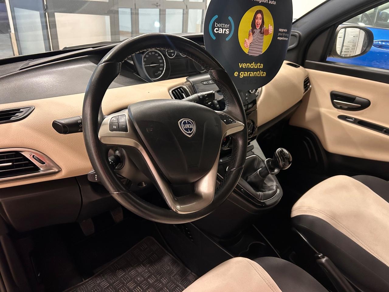Lancia Ypsilon 1.2 69 CV 5 porte Gold