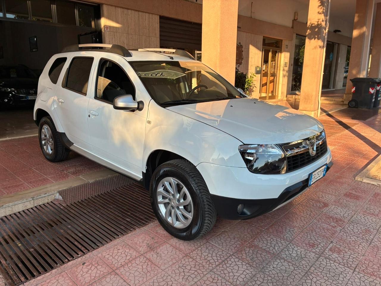 Dacia Duster 1.5dCi 110CV 4x4 perfetta garantita-13