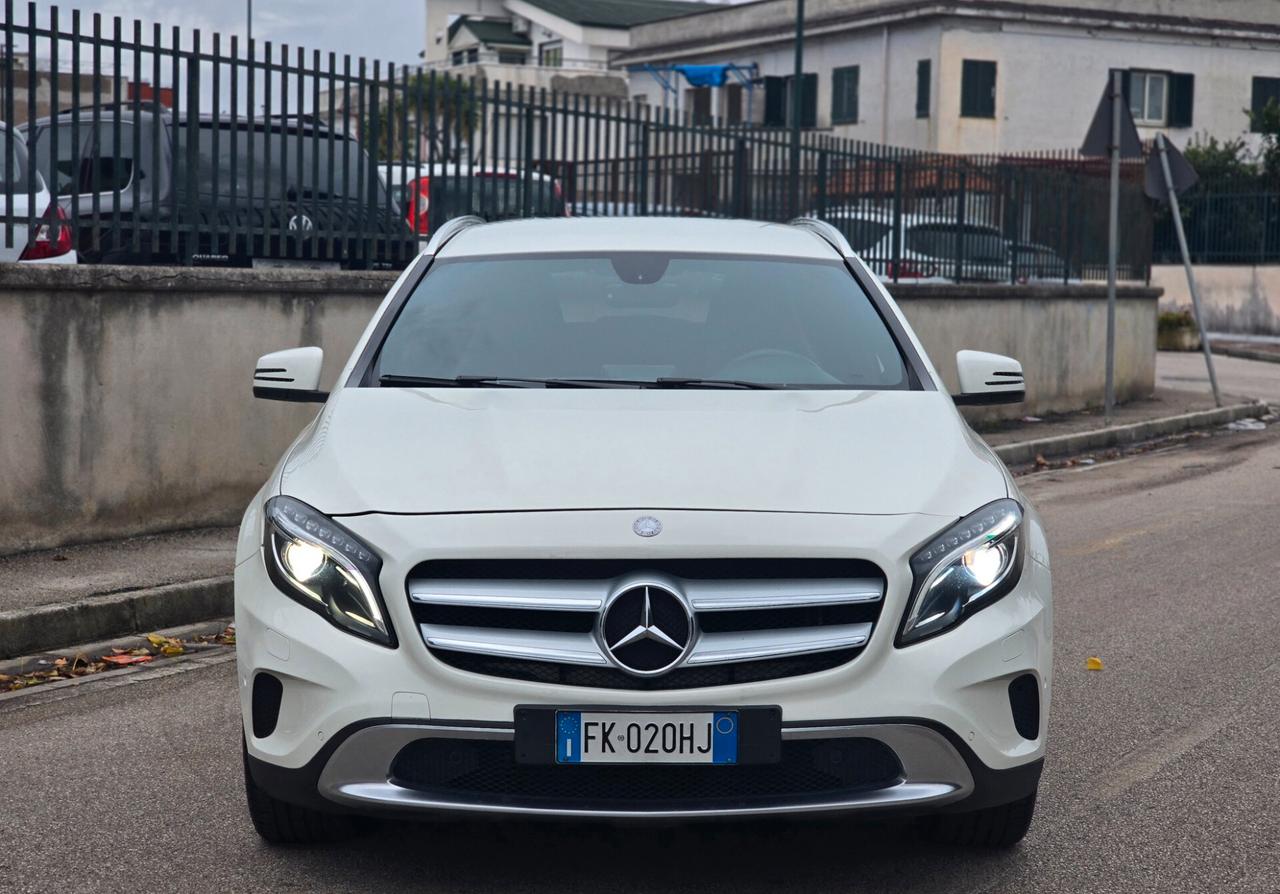 MERCEDES GLA 200 PREMIUM AUTOMATICA NUOVISSIMA