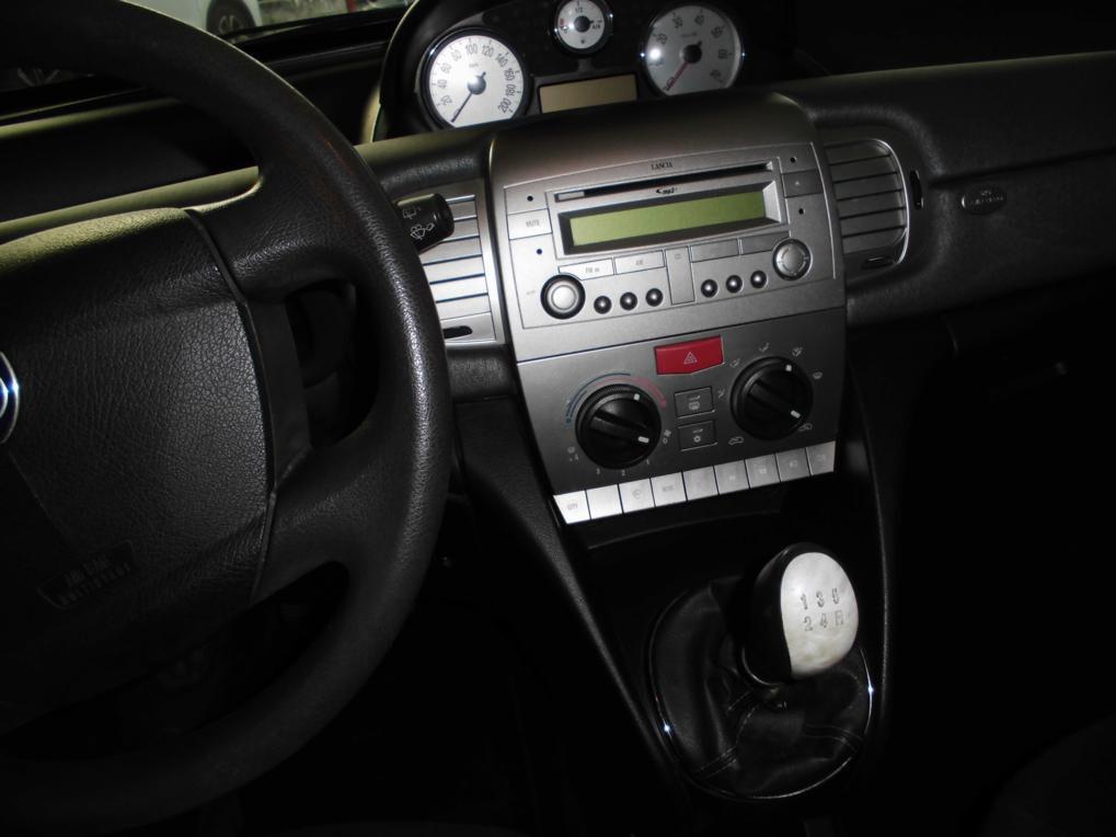 Lancia Ypsilon 1.3 MJT 90 CV Oro Plus