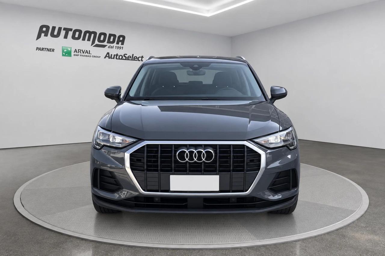 Audi Q3 35 2.0 tdi Business s-tronic