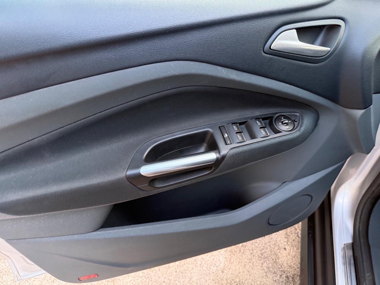 Ford C-Max 2.0 TDCi 115CV Powershift Titanium