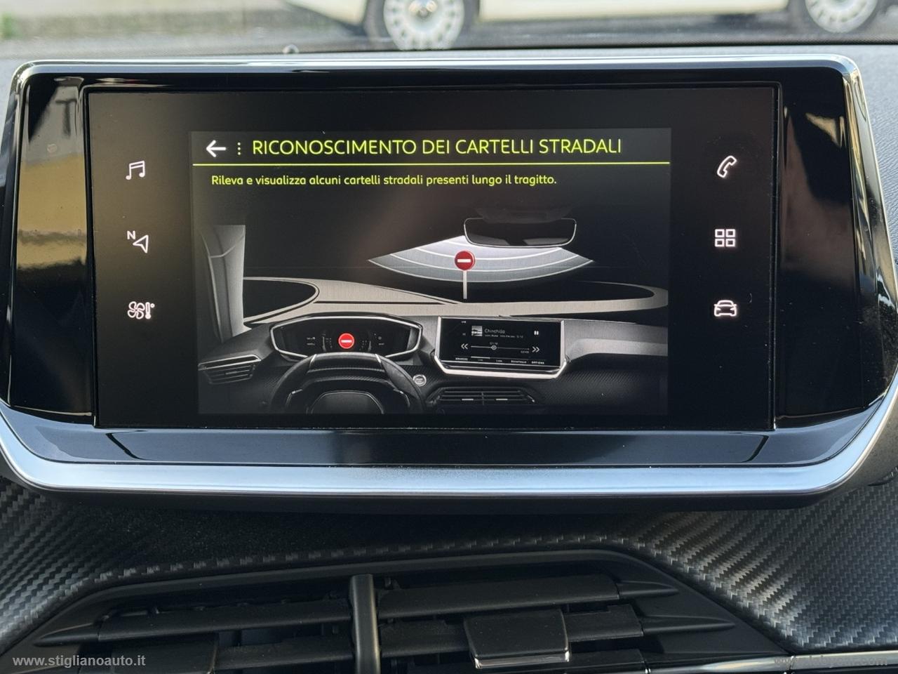 PEUGEOT 2008 BlueHDi 110 S&S Allure