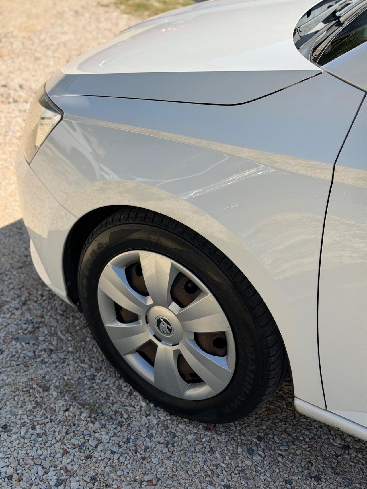 Skoda FABIA MPI 75CV 5P. STYLE KMCERT GARANZ