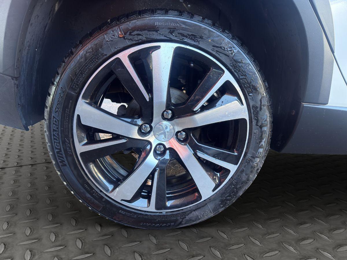 PEUGEOT - 2008 - 1.6 BlueHDi 102cv Black Matt bianco perla