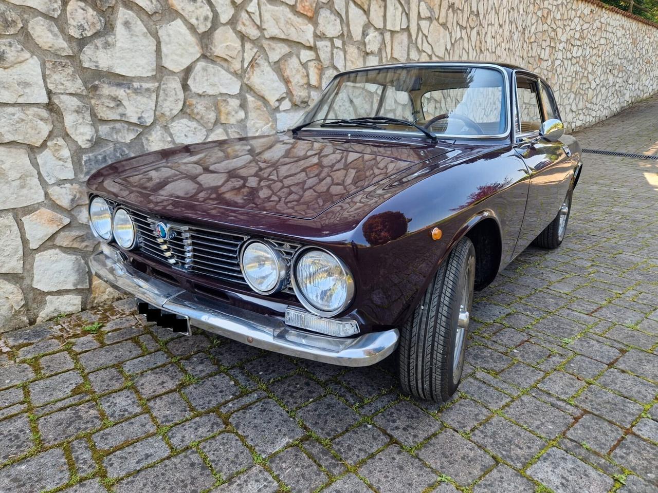 Alfa Romeo GT 1300