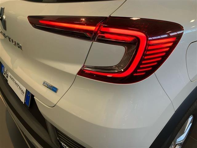 RENAULT Captur 1.6 E Tech hybrid Intens 145cv auto