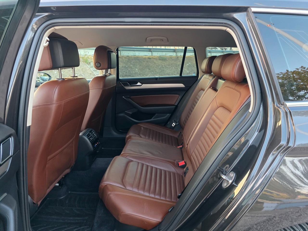 Volkswagen Passat Variant 2.0 TDI DSG Executive BlueMotion Tech.