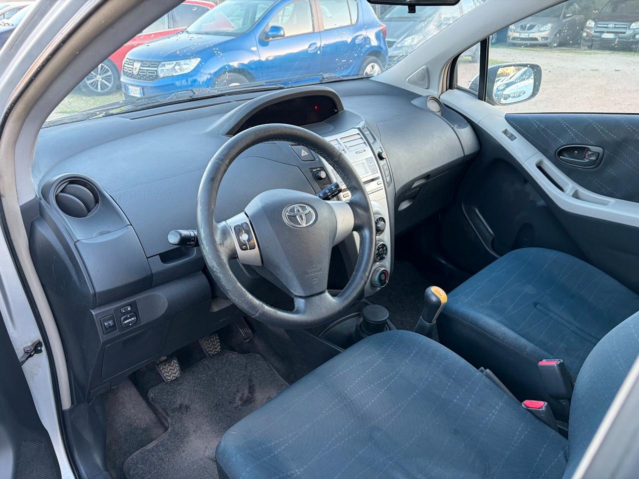 TOYOTA YARIS 1.0 ANNO 2007 5 PORTE