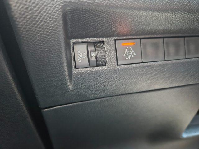 PEUGEOT 2008 BlueHDi 130 S&S EAT8 Allure Navi Pack da?179,00