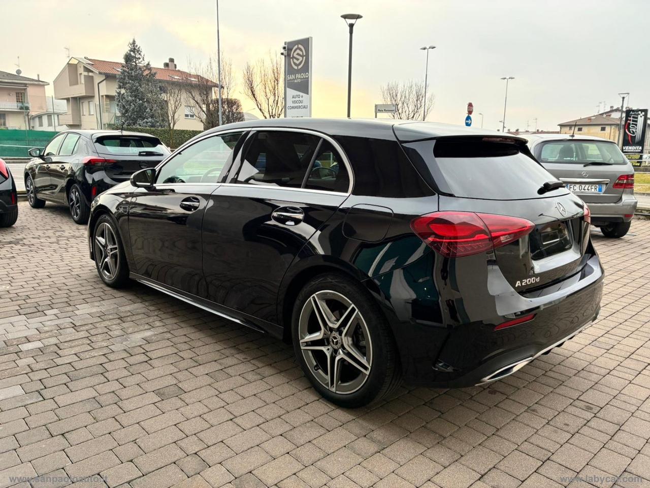 MERCEDES-BENZ A 200 d Automatic Premium Plus AMG Line