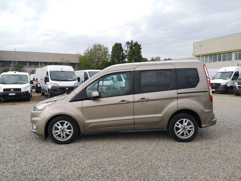 Ford Tourneo Connect 1.5 TDCi 120 CV Powershift Titanium