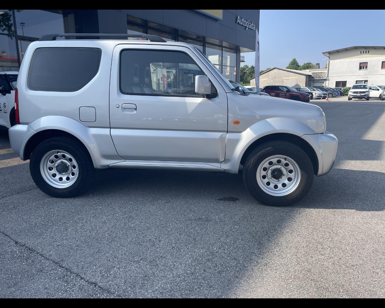 SUZUKI Jimny 3ª serie - Jimny 1.3i 16V cat 4WD JLX