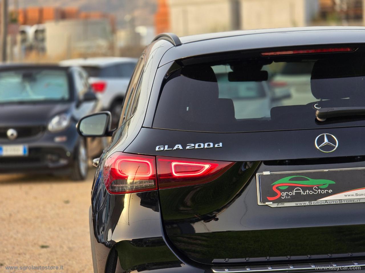 MERCEDES-BENZ GLA 200 d Automatic 4Matic Premium