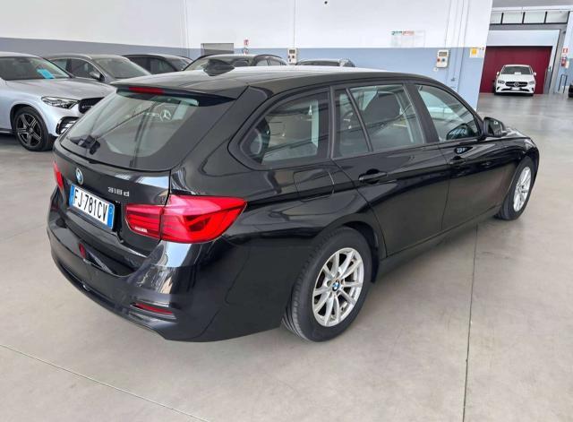 BMW 318 Serie 3 F31 2015 Touring 318d Touring Business Advantage auto