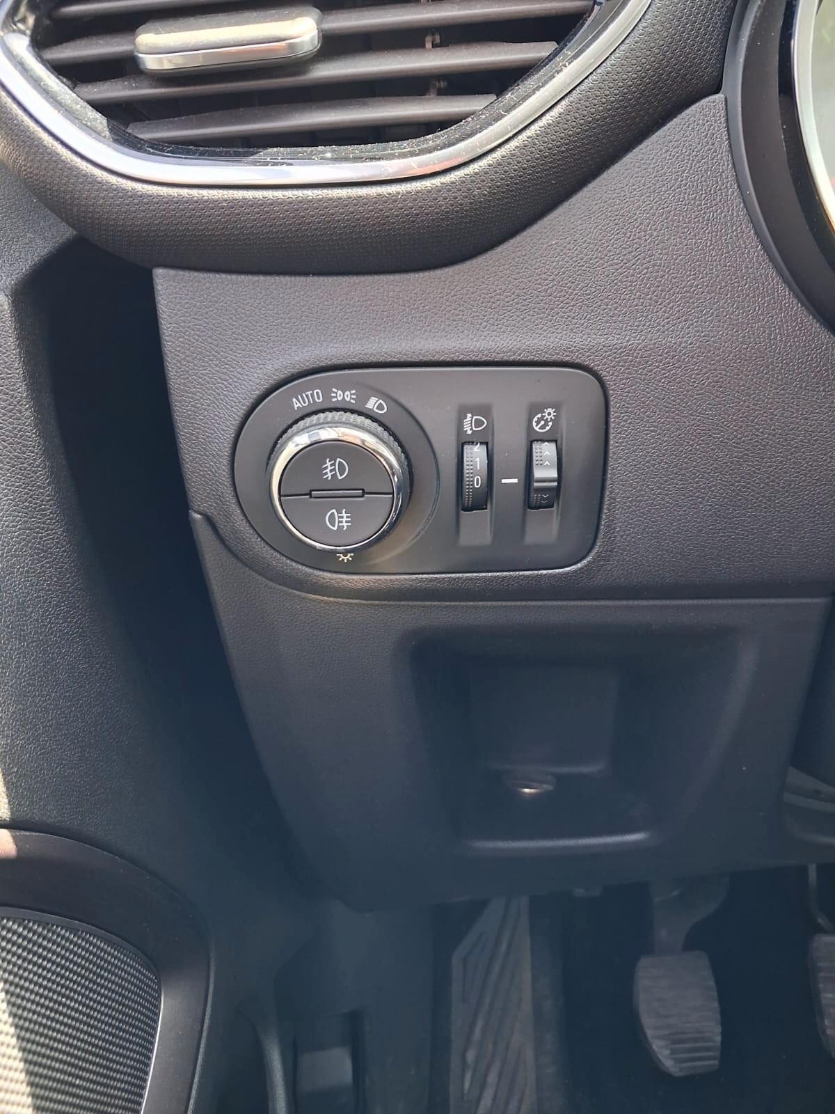 Opel Crossland X 1.2 INNOVATION