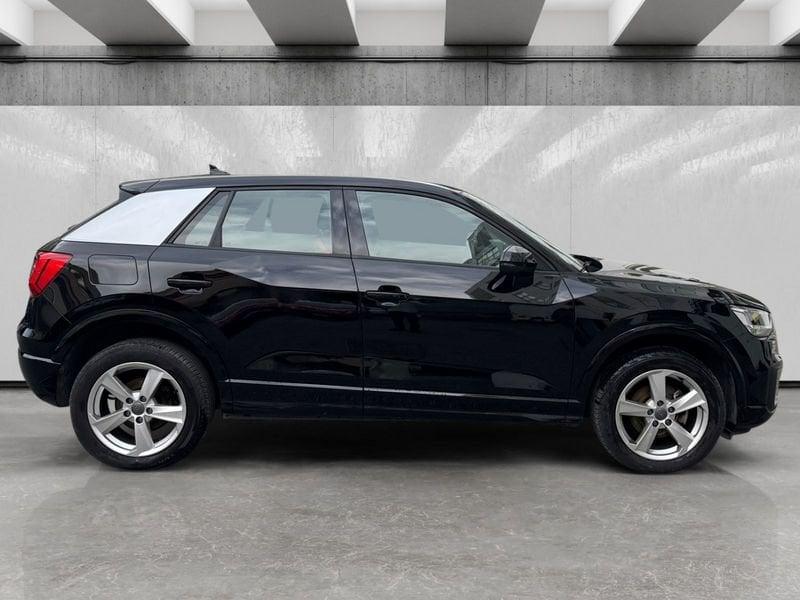Audi Q2 30 1.6 tdi Admired s-tronic