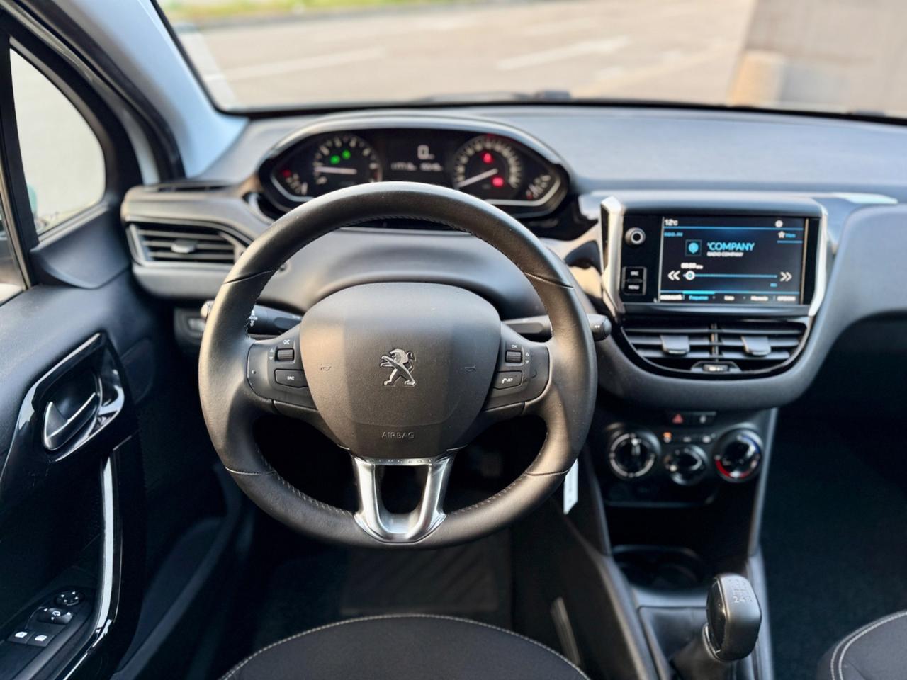 Peugeot 208 1.2i Benzina 82CV 5PT NEOPATENTATI 117.000KM