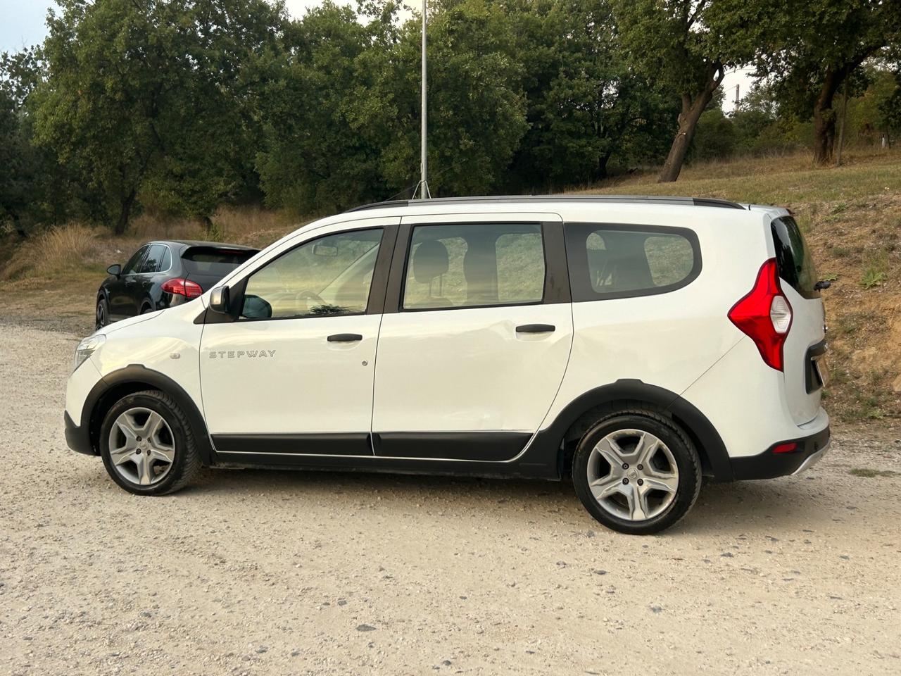 Dacia Lodgy Stepway 1.6 100 CV S&S GPL 5 posti
