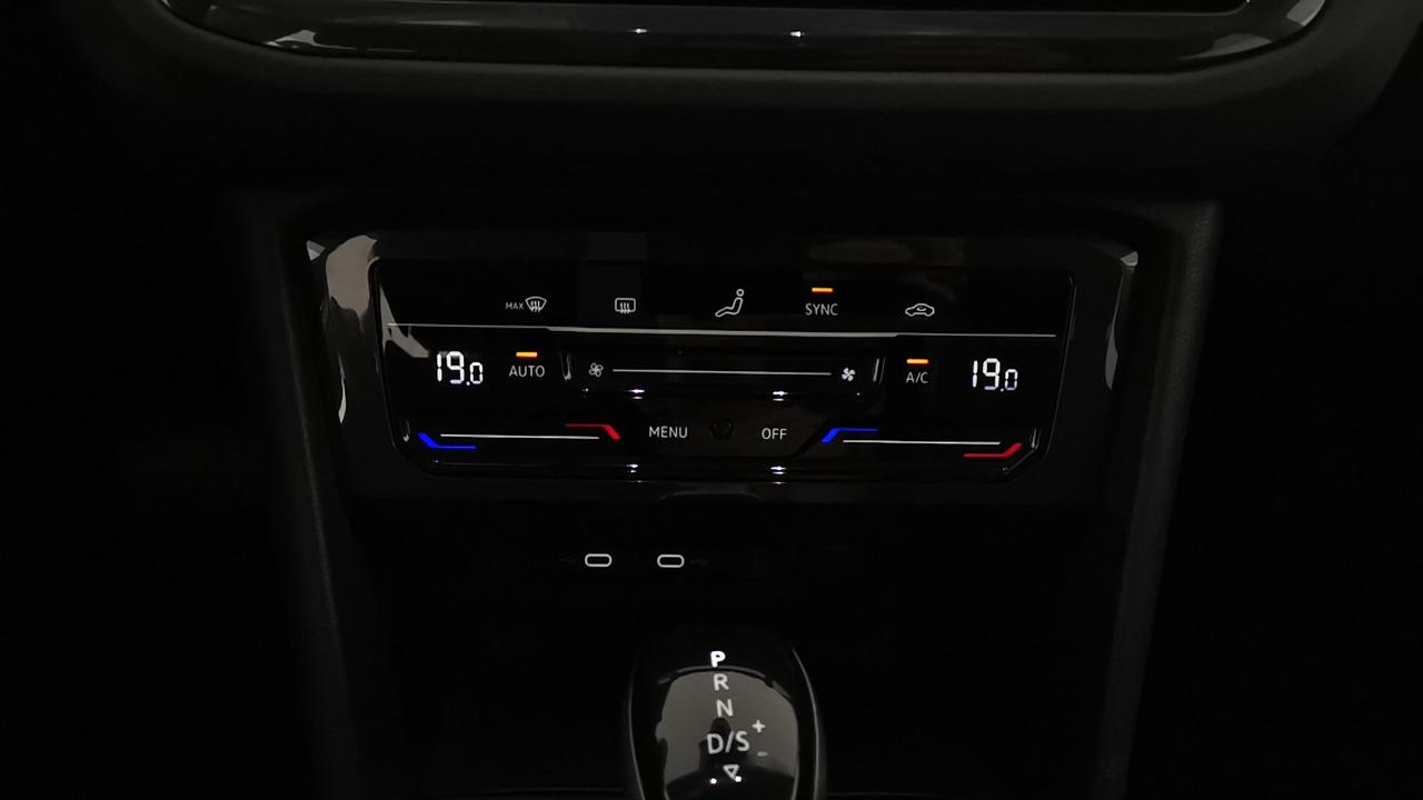 VOLKSWAGEN Tiguan II 2021 - Tiguan 2.0 tdi Life 150cv dsg