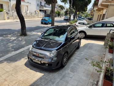 Abarth 500 1.4 Turbo T-Jet Custom