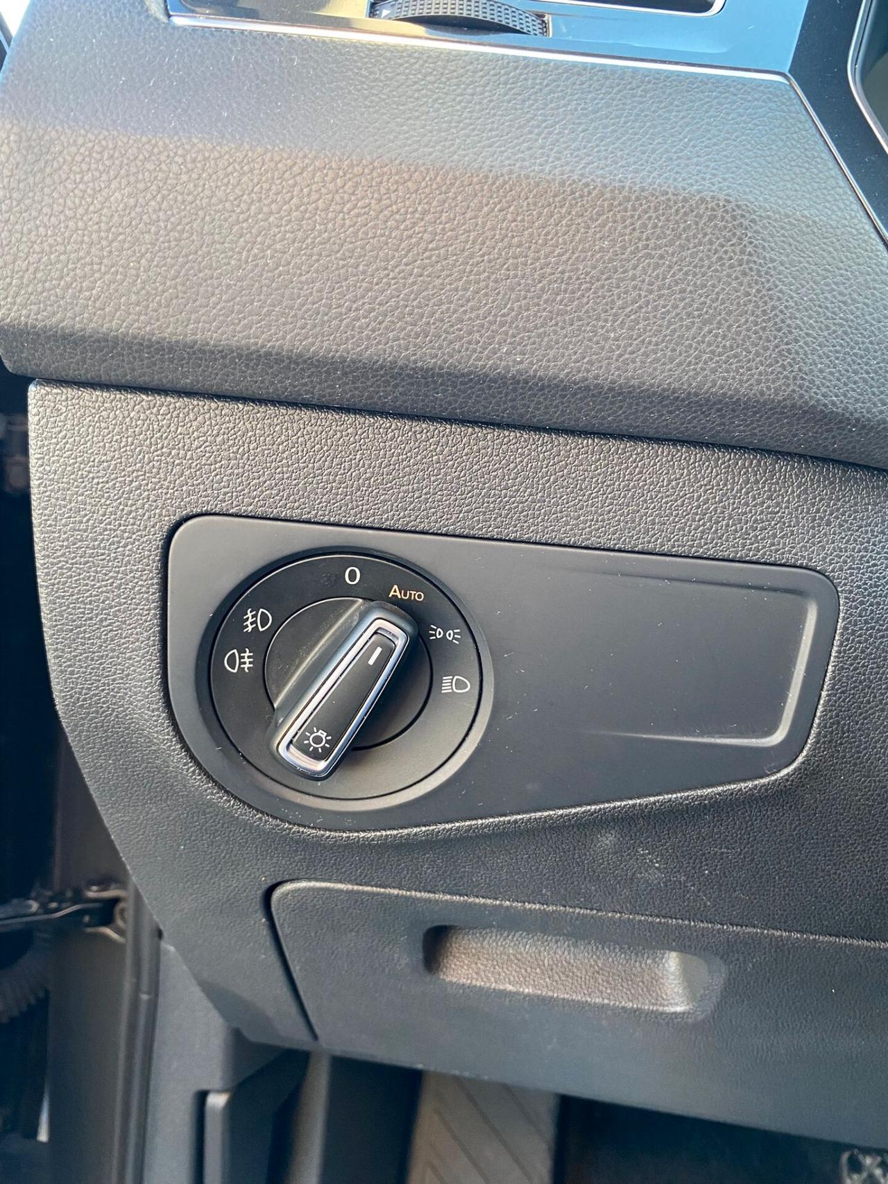 Volkswagen Tiguan 2.0 TDI SCR DSG Business BlueMotion Technology