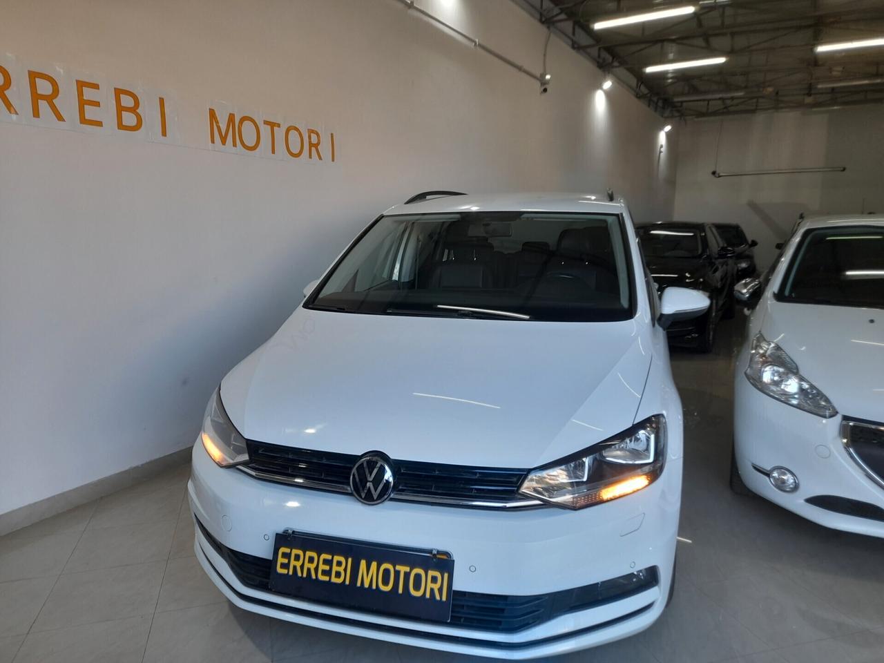 Volkswagen Touran 2.0 TDI 7 POSTI