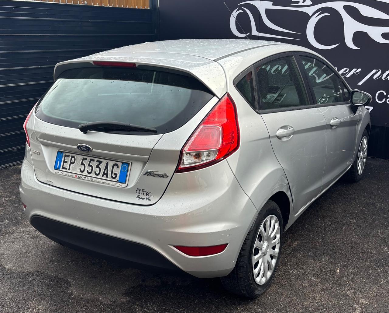 Ford Fiesta 1.5 TDCi 75CV 5 porte Titanium