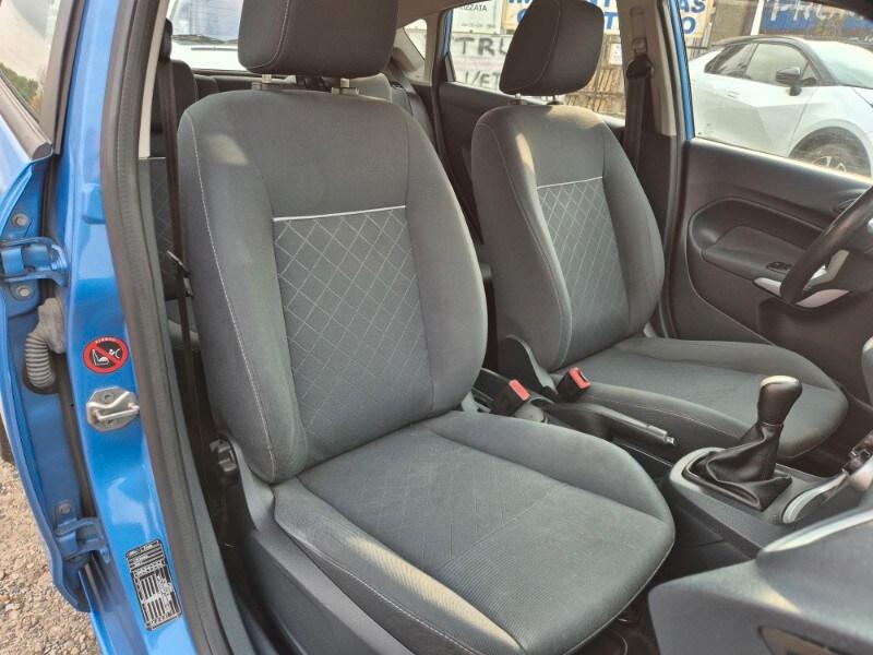 FORD Fiesta 6ª serie Bs Fiesta Ikon 1.2 16V 82...