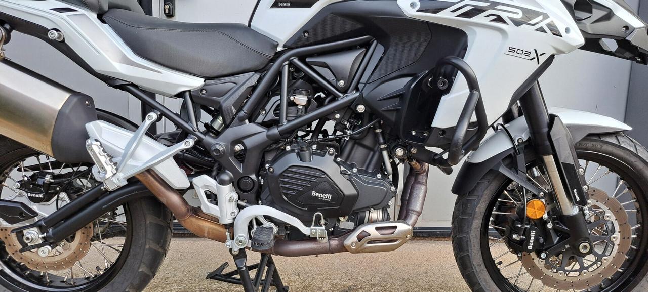 Benelli TRK 502