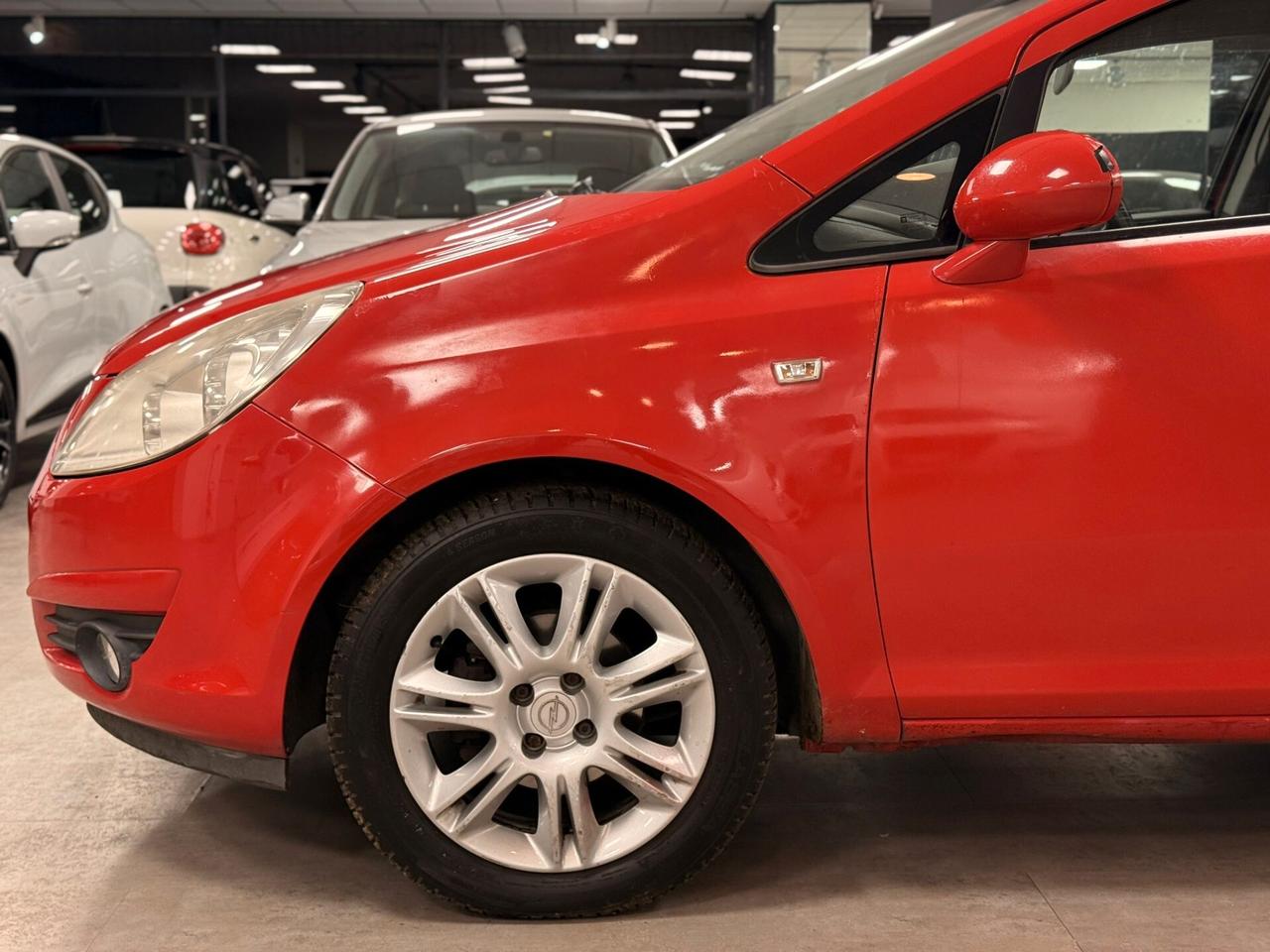 Opel Corsa 1.2 5 porte Cosmo