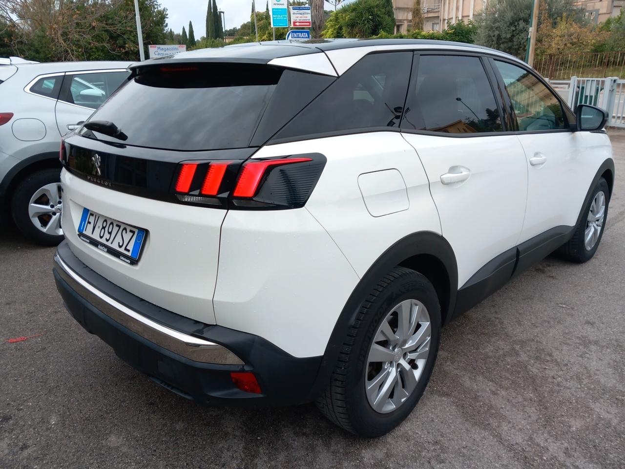 Peugeot 3008 BlueHDi 130 S&S Business