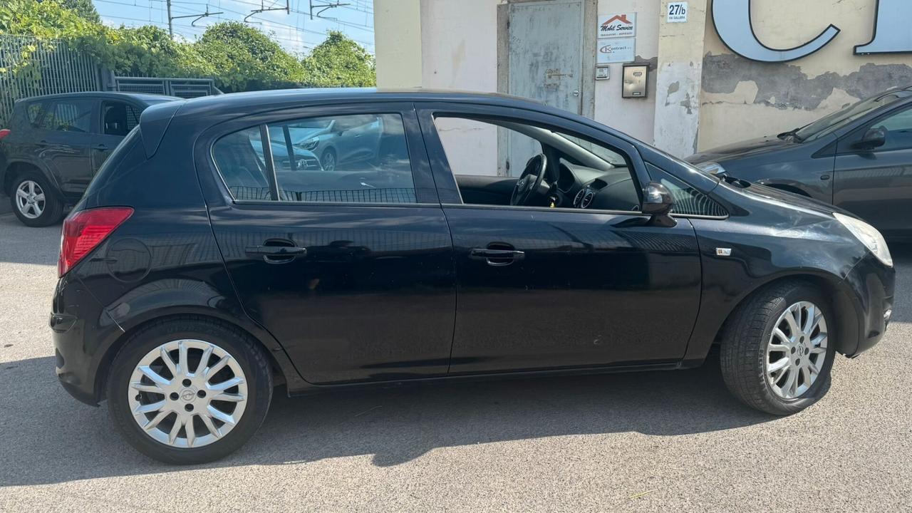 Opel Corsa 1.2 80CV 5 porte GPL-TECH Club