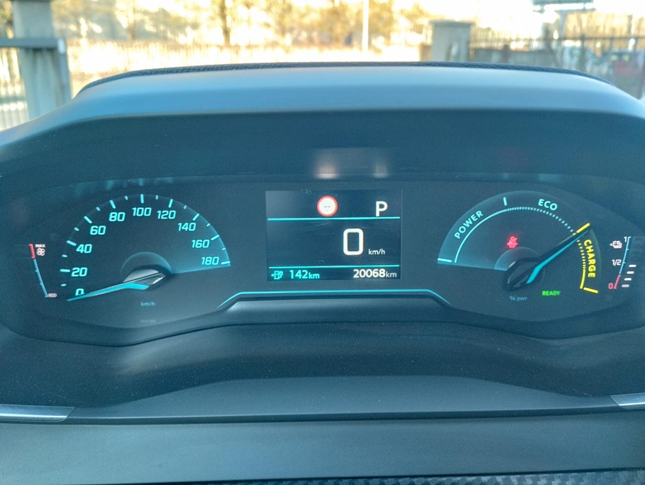 Peugeot 208 motore elettrico 136 CV 5 porte Active